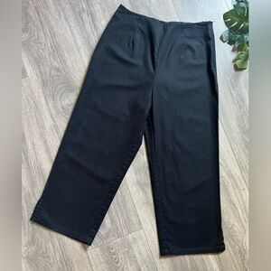 Sherry Taylor collections linen/cotton cropped pants. Size 7